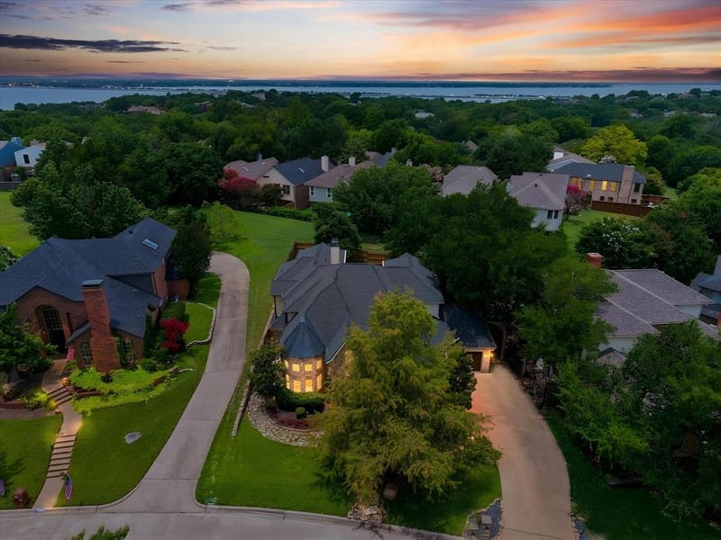 107 Sceptre Drive, Rockwall TX 75032 - Photo 2