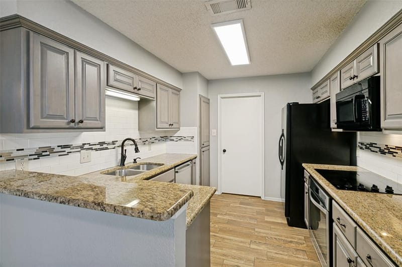 1103 Appleton Drive, Mansfield TX 76063 - Photo 10
