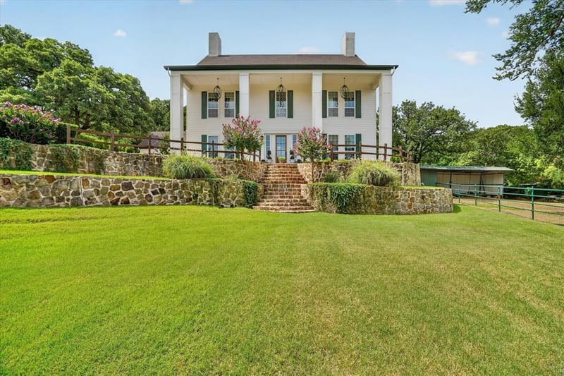 3438 Indian Trail, Arlington TX 76016 - Photo 3