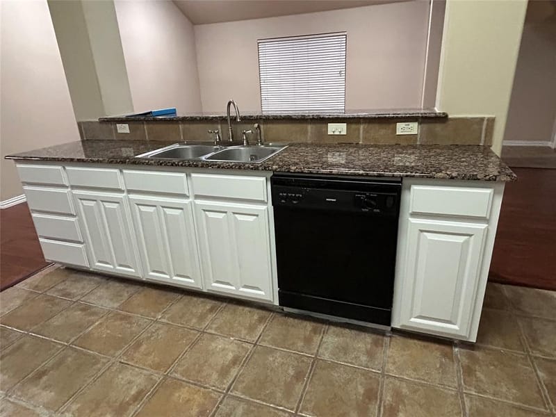 2409 Tigua Court, Waco TX 76712 - Photo 6