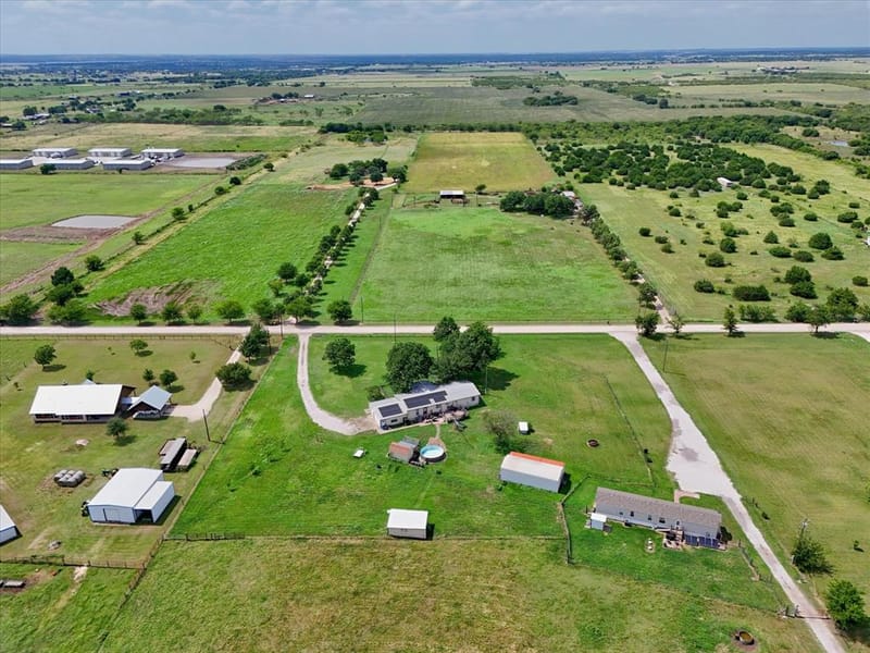 1524 County Road 1107B, Cleburne TX 76031 - Photo 2