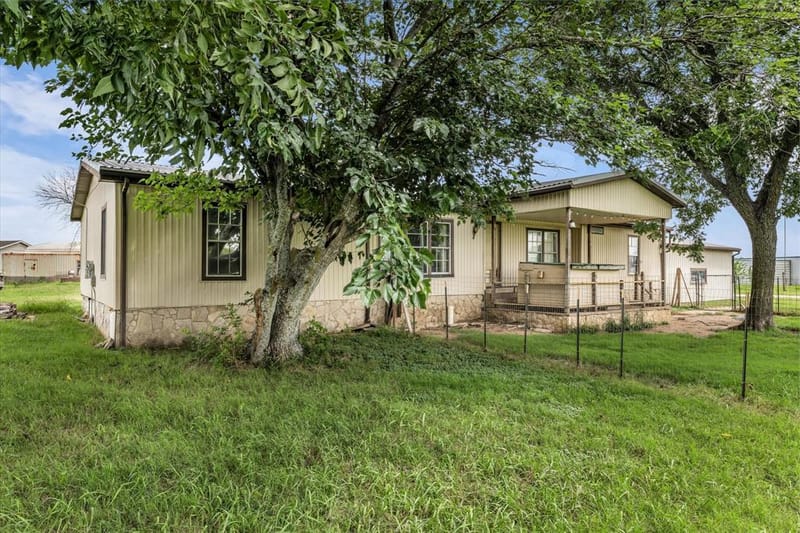 1524 County Road 1107B, Cleburne TX 76031 - Photo 3