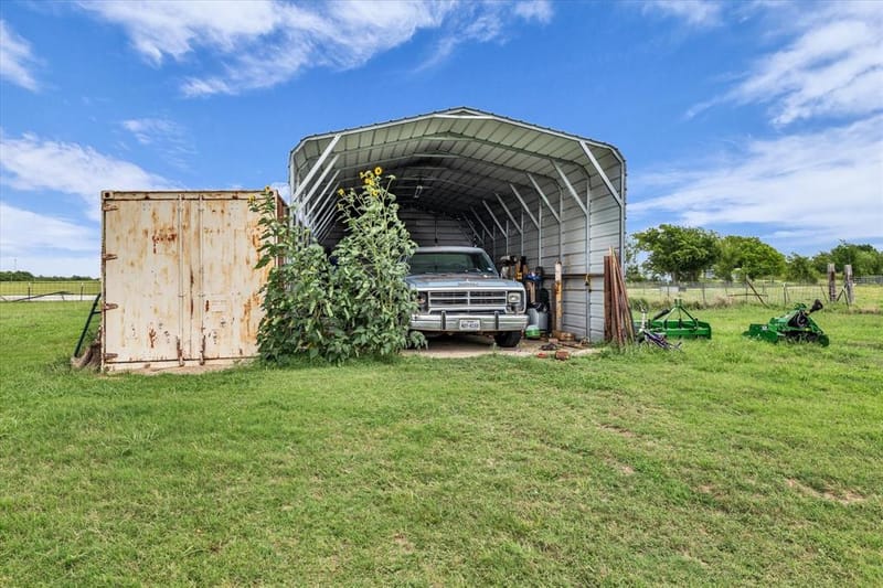 1524 County Road 1107B, Cleburne TX 76031 - Photo 36