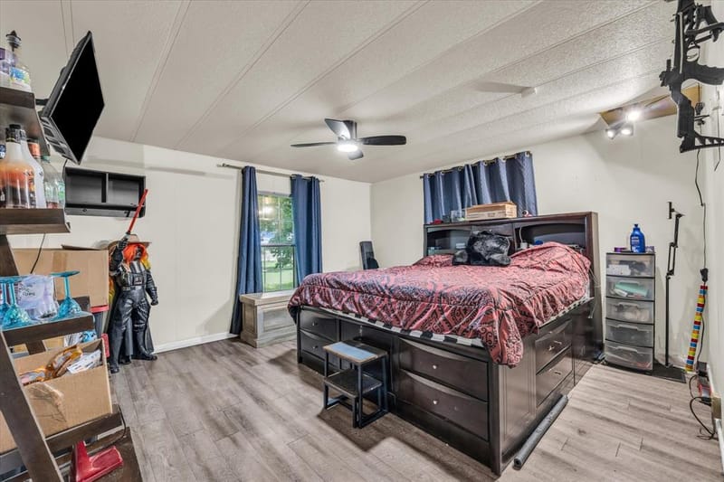 1524 County Road 1107B, Cleburne TX 76031 - Photo 21