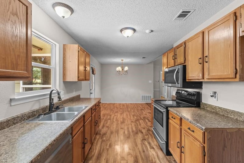402 Admiral Drive, Gun Barrel City TX 75156 - Photo 11