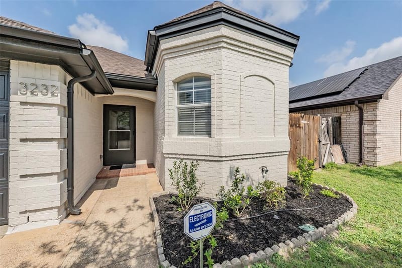 3232 Rosebank Drive, Dallas TX 75228 - Photo 3