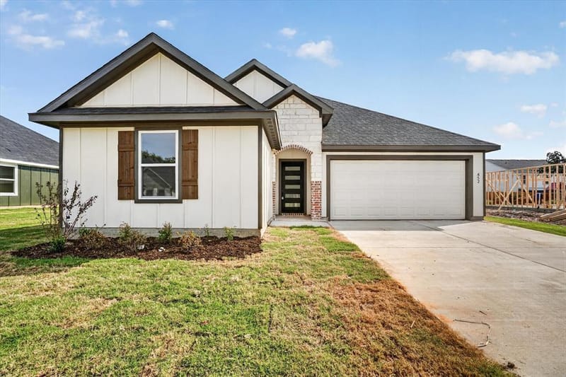 452 Peace Lily Way, Tolar TX 76476 - Photo 32
