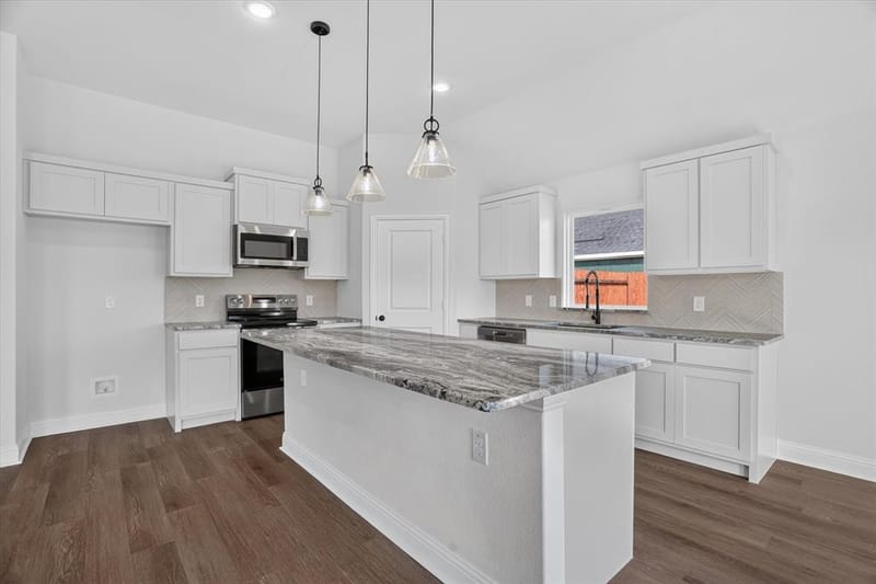 452 Peace Lily Way, Tolar TX 76476 - Photo 10