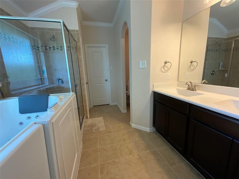 225 Woodhaven Trail, Waco TX 76657 - Photo 10
