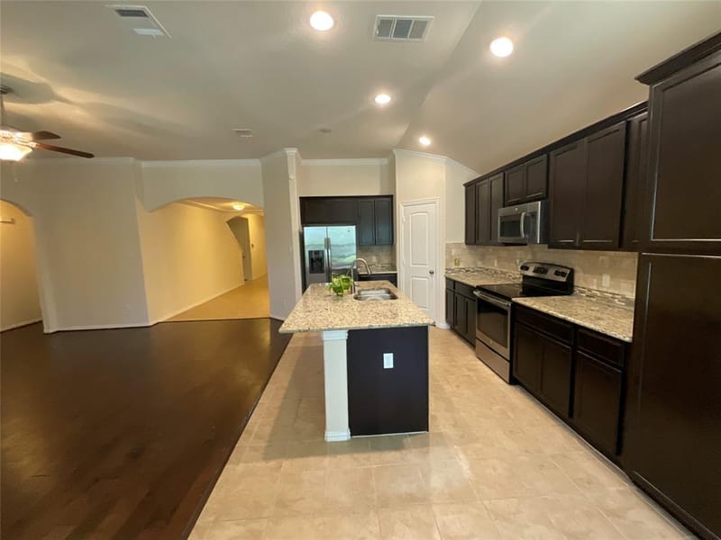 225 Woodhaven Trail, Waco TX 76657 - Photo 8