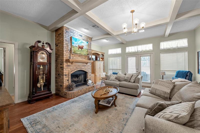 11001 Ridge Point Drive, Woodway TX 76712 - Photo 4