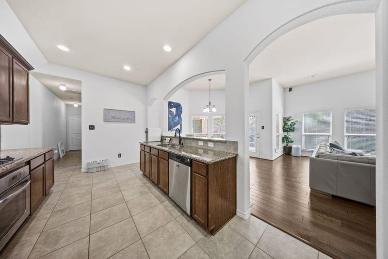 10216 Boyton Canyon Road, Frisco TX 75035 - Photo 5