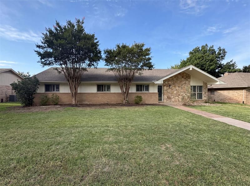 1618 Woodcrest Lane, Carrollton TX 75006 - Photo 19