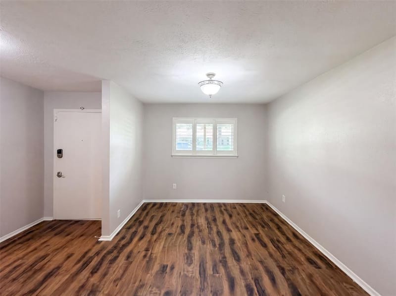 1618 Woodcrest Lane, Carrollton TX 75006 - Photo 8