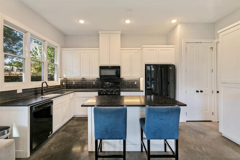 2004 Fairmount Avenue, Fort Worth TX 76110 - Photo 12