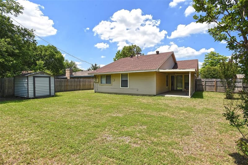 624 Aspen Drive, Denton TX 76209 - Photo 2