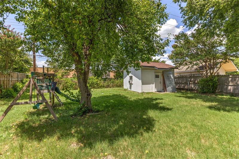 2111 El Capitan Drive, Dallas TX 75228 - Photo 23