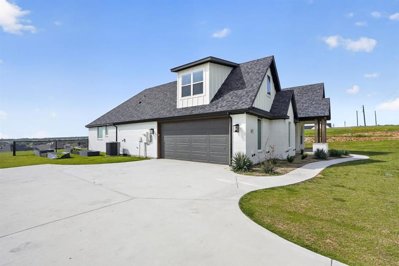 1040 Agnes N, Springtown TX 76082 - Photo 5