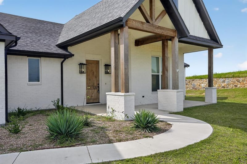 1040 Agnes N, Springtown TX 76082 - Photo 4
