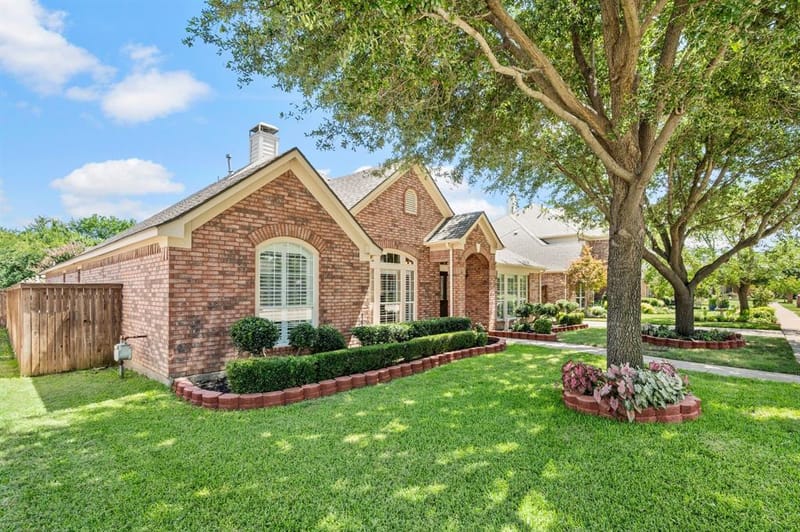926 Creekbend Drive, Keller TX 76248 - Photo 3