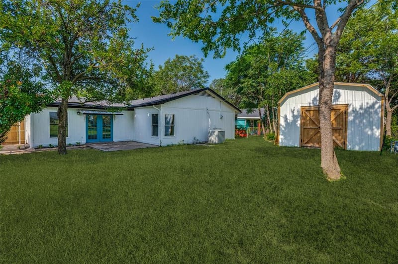 3811 Rolinda Drive, Dallas TX 75211 - Photo 22