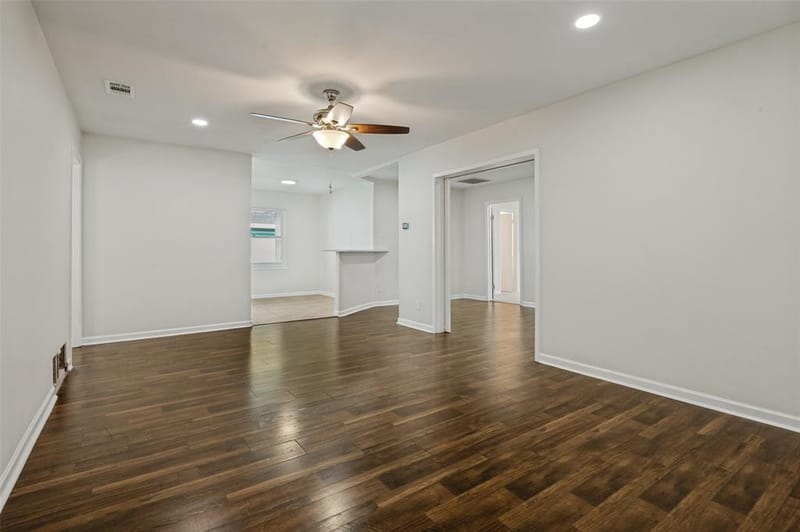 3811 Rolinda Drive, Dallas TX 75211 - Photo 7