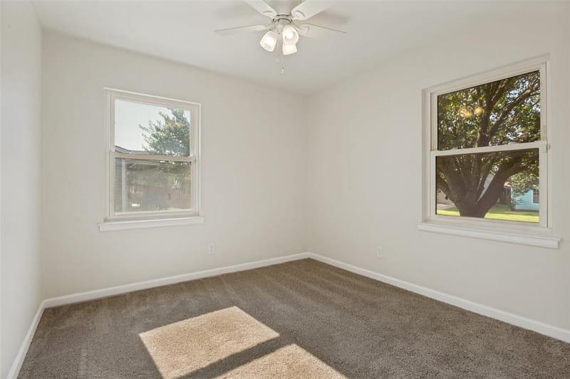 3811 Rolinda Drive, Dallas TX 75211 - Photo 14