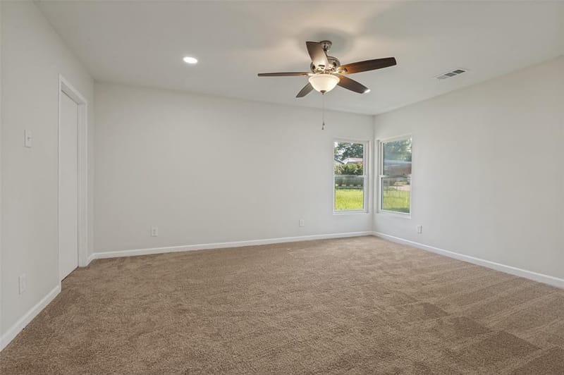 3811 Rolinda Drive, Dallas TX 75211 - Photo 18