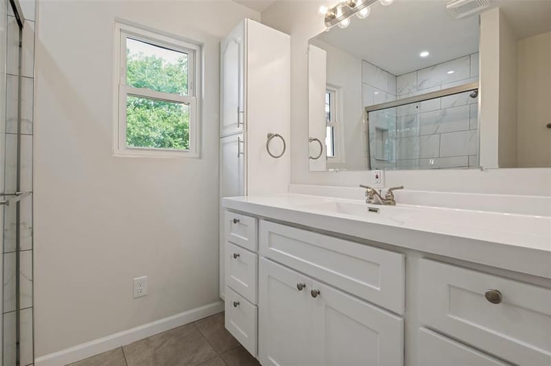 3811 Rolinda Drive, Dallas TX 75211 - Photo 19