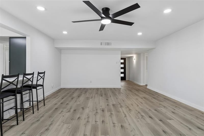 6724 Leameadow Drive, Dallas TX 75248 - Photo 9