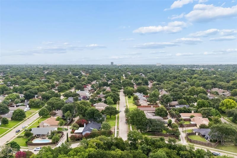 6724 Leameadow Drive, Dallas TX 75248 - Photo 35