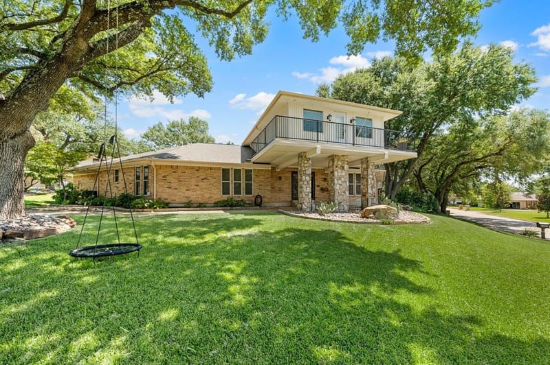 1501 S Lakeshore Drive, Rockwall TX 75087 - Photo 2