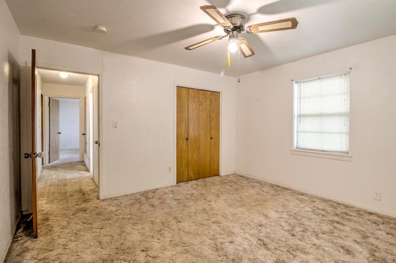 403 S Broadway Street, Collinsville TX 76233 - Photo 17