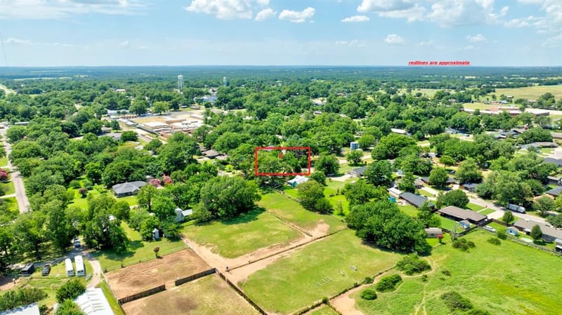 403 S Broadway Street, Collinsville TX 76233 - Photo 19