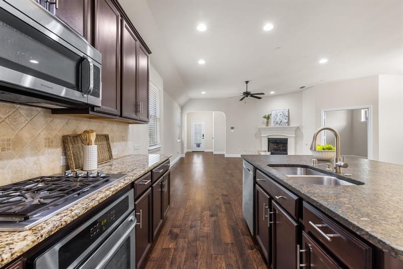 8641 Gracewood Drive, McKinney TX 75070 - Photo 6
