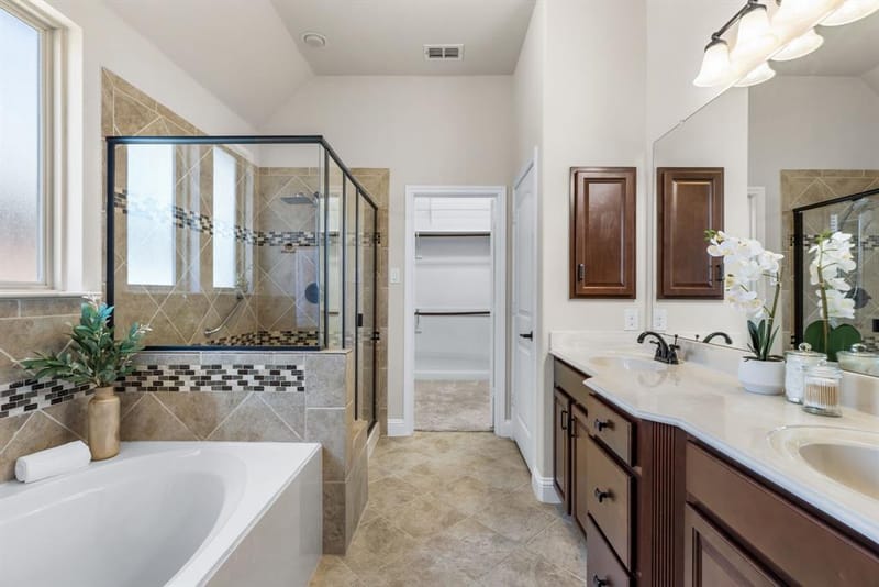 8641 Gracewood Drive, McKinney TX 75070 - Photo 17