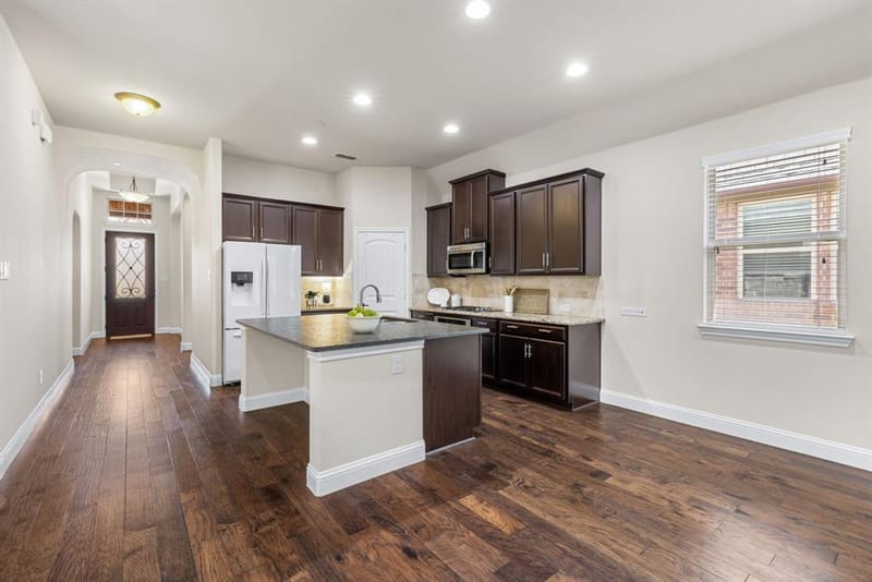 8641 Gracewood Drive, McKinney TX 75070 - Photo 5