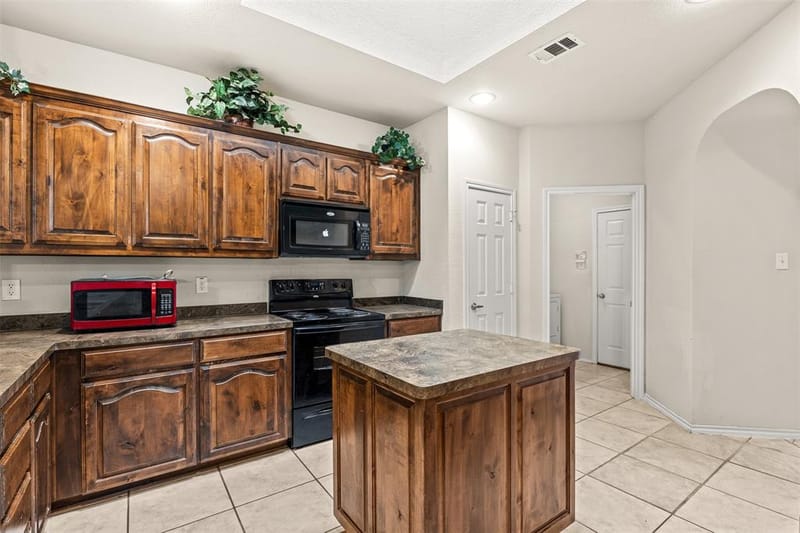 2208 Priscella Drive, Fort Worth TX 76131 - Photo 13