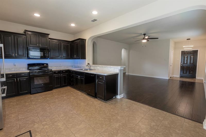 4833 Elkhart Drive, Fort Worth TX 76036 - Photo 7