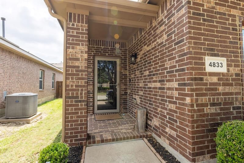 4833 Elkhart Drive, Fort Worth TX 76036 - Photo 3