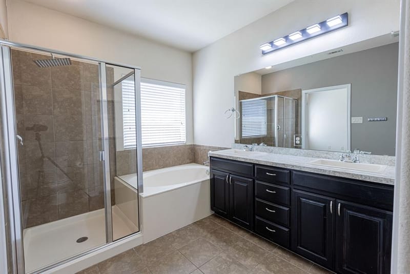 4833 Elkhart Drive, Fort Worth TX 76036 - Photo 11