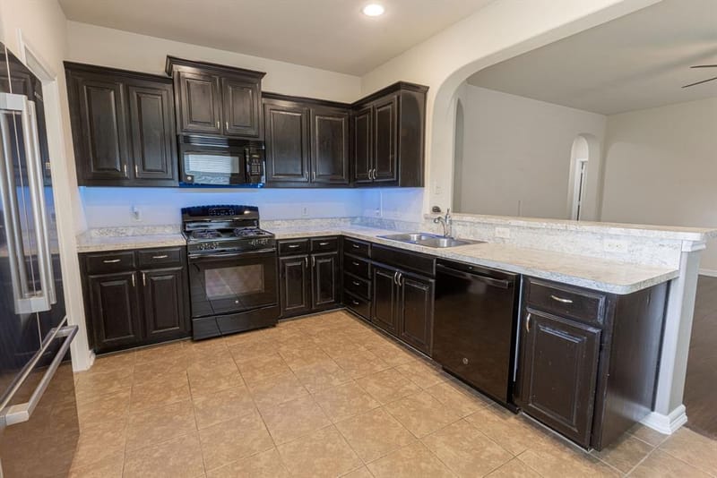 4833 Elkhart Drive, Fort Worth TX 76036 - Photo 8
