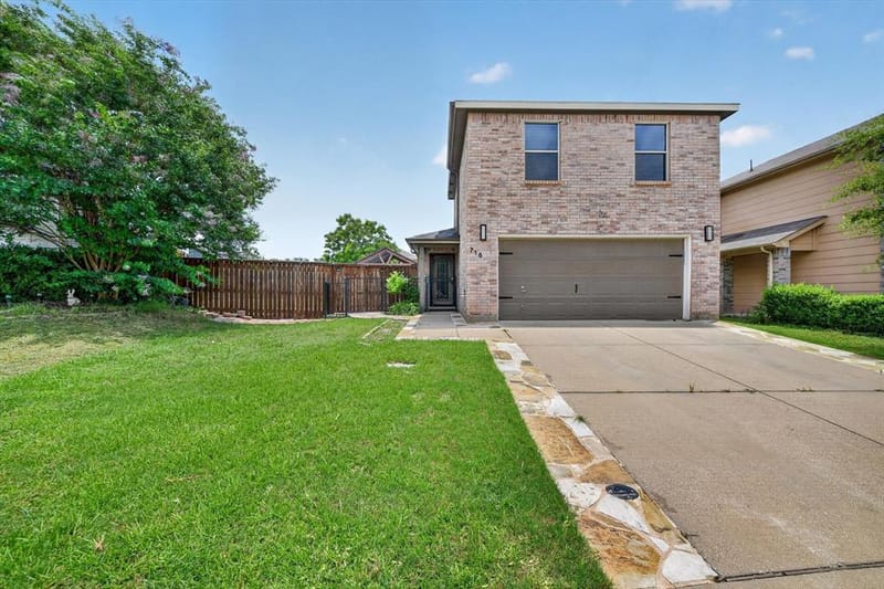 716 River Hill Lane, Fort Worth TX 76114 - Photo 2