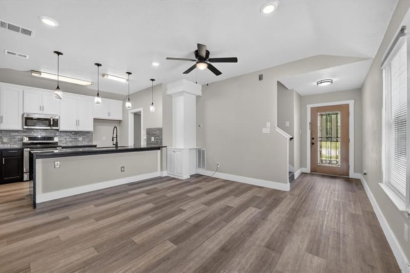 716 River Hill Lane, Fort Worth TX 76114 - Photo 8