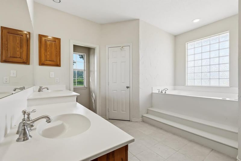 12190 Bell Road, Pilot Point TX 76258 - Photo 23