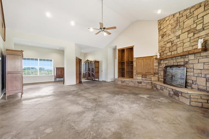 12190 Bell Road, Pilot Point TX 76258 - Photo 12