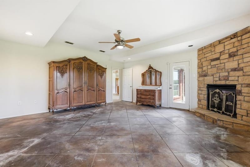 12190 Bell Road, Pilot Point TX 76258 - Photo 21