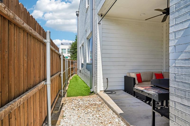 322 Templeton Drive, Fort Worth TX 76107 - Photo 36