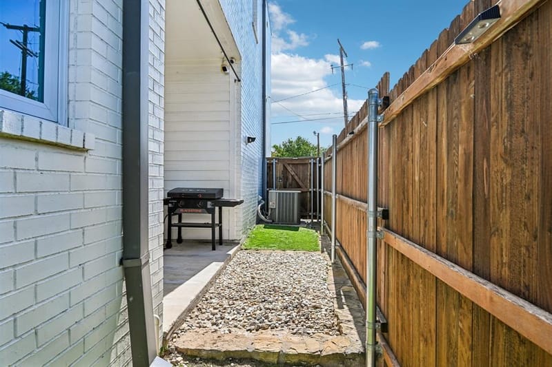 322 Templeton Drive, Fort Worth TX 76107 - Photo 38