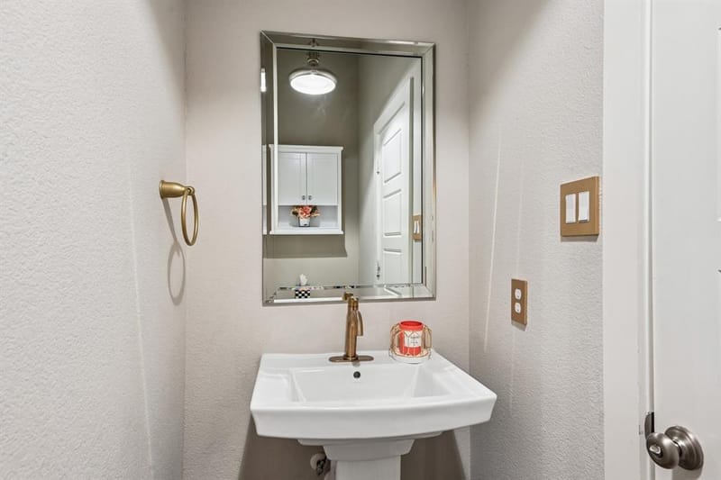 322 Templeton Drive, Fort Worth TX 76107 - Photo 14